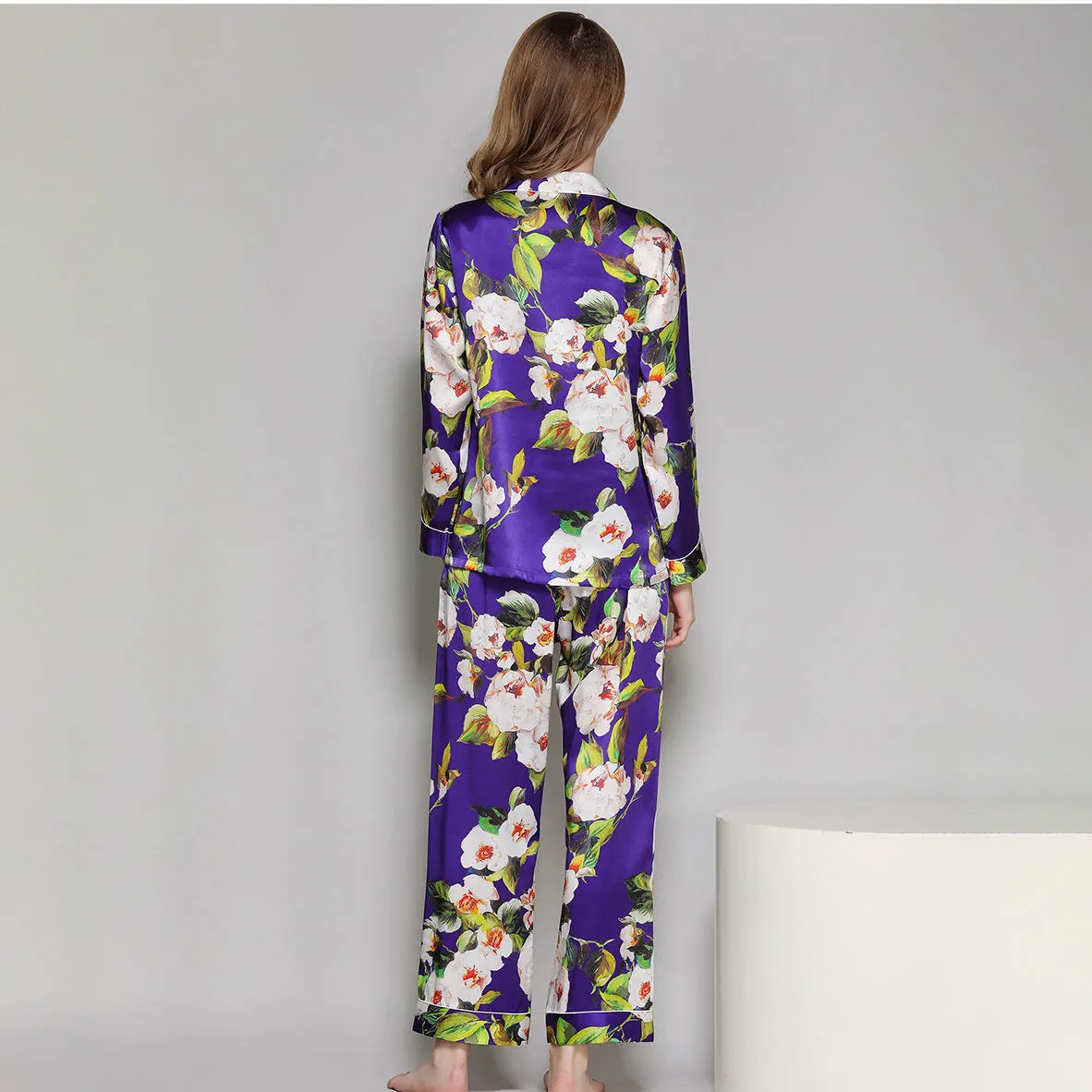 100% Mulberry Silk Flower Printed  Silk Pajamas Set For Women