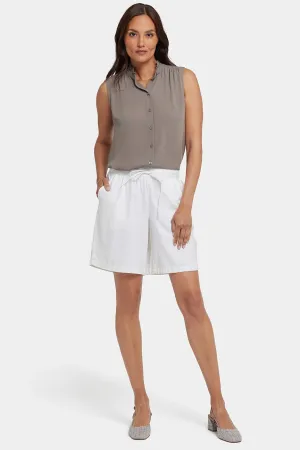 Breezy Bermuda Shorts In Stretch Linen | White