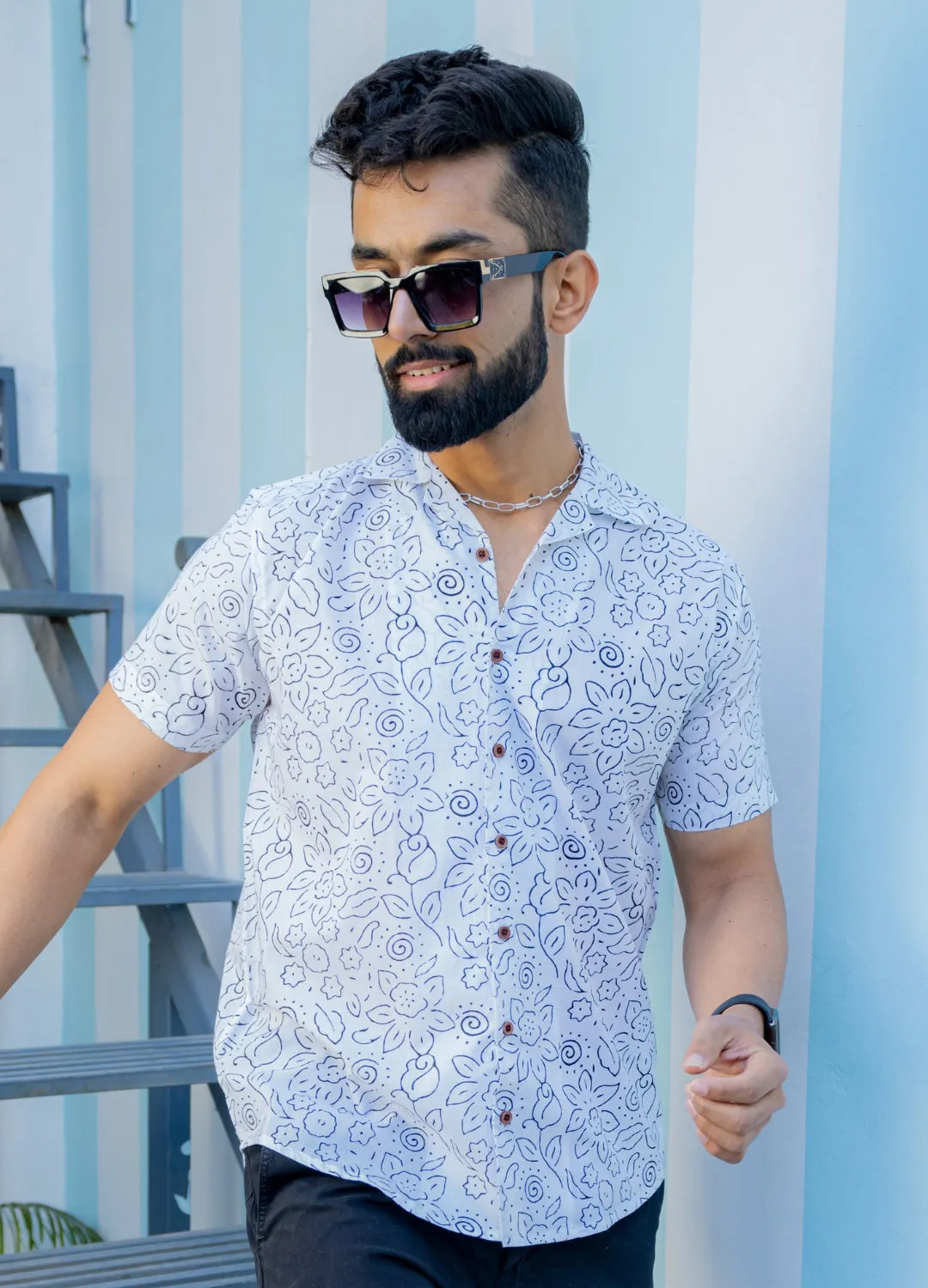 Firangi Yarn 100% Jaipuri Cotton White Abstract Floral Pattern Cuban Collar Resort, Lounge Casual Shirt White