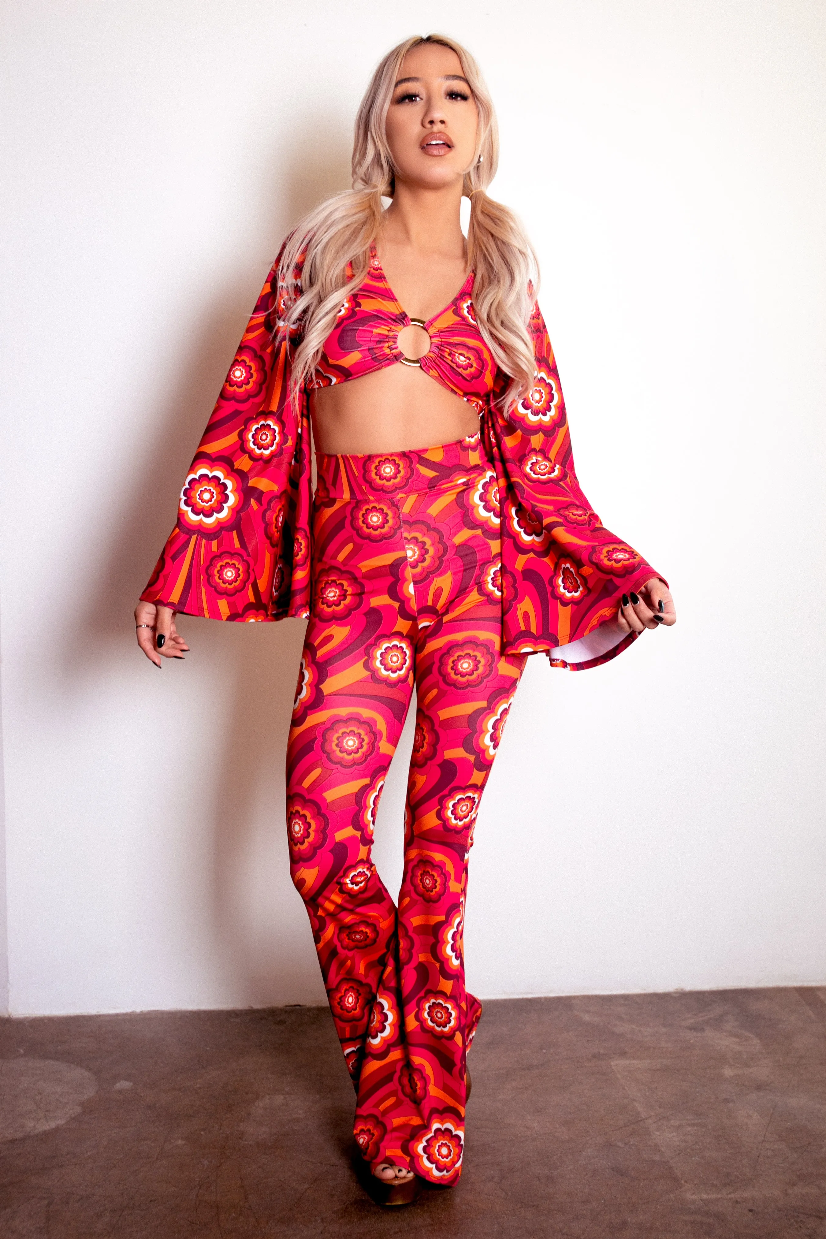 Highwaist Bell Bottom Pants in Red Flowers