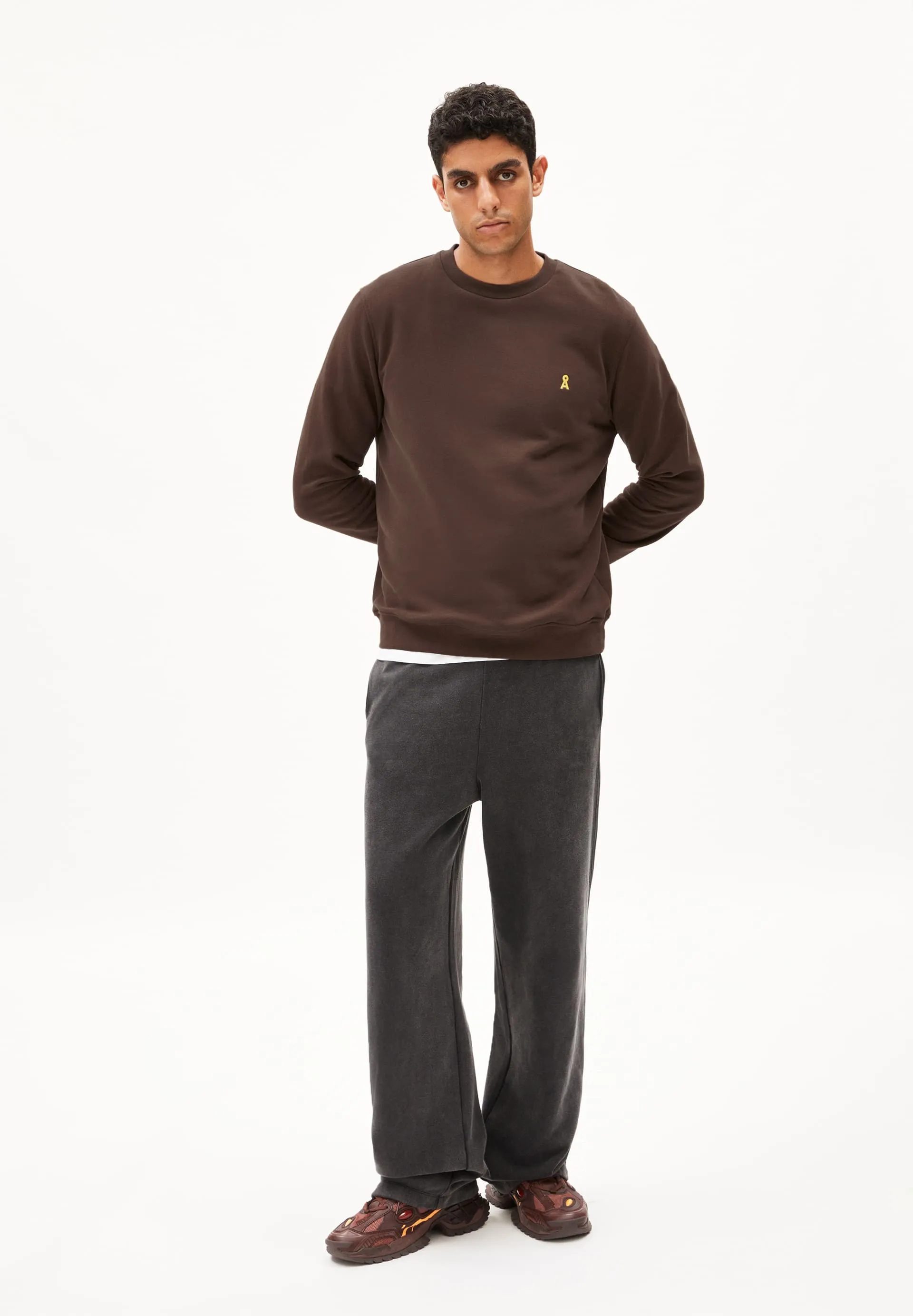 LAST ONES in M - Baaro Comfort Sweater - Earth