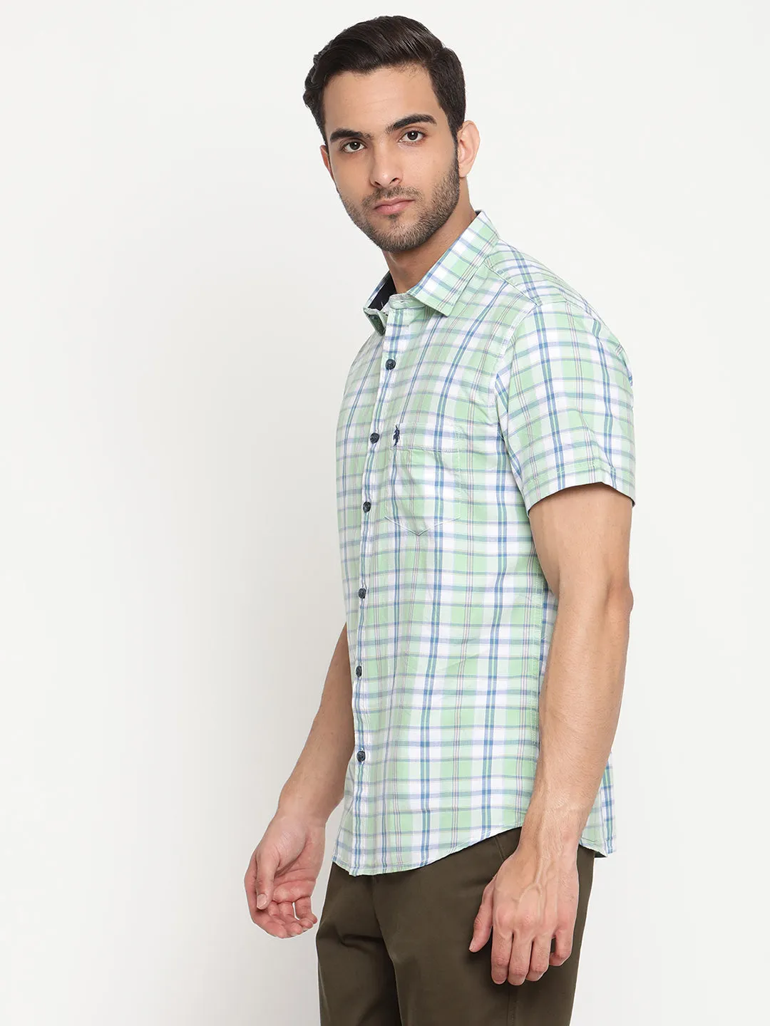 Men's Light Green Casual Medium Checks Half Sleeve Shirt