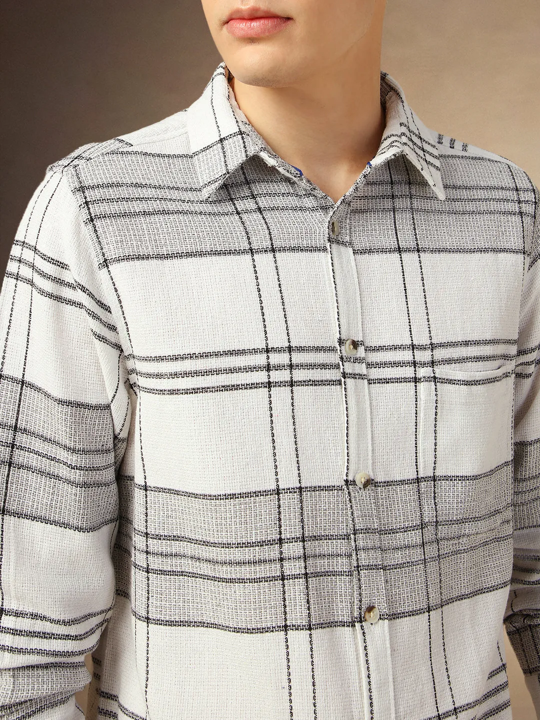 Men's Off White Checks Spread Collar Full Sleeves Shirt