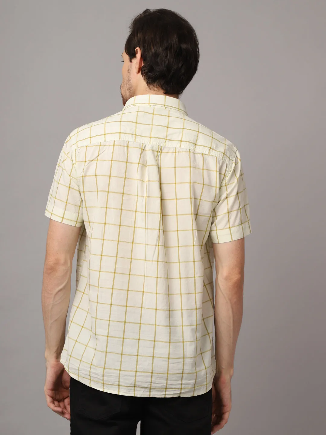 Men's Yellow Casual Medium Checks Half Sleeve Shirt