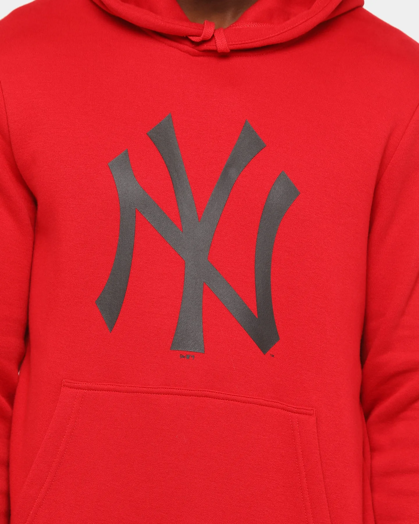 New Era New York Yankees Seasonal Essential League Hoodie Scarlet